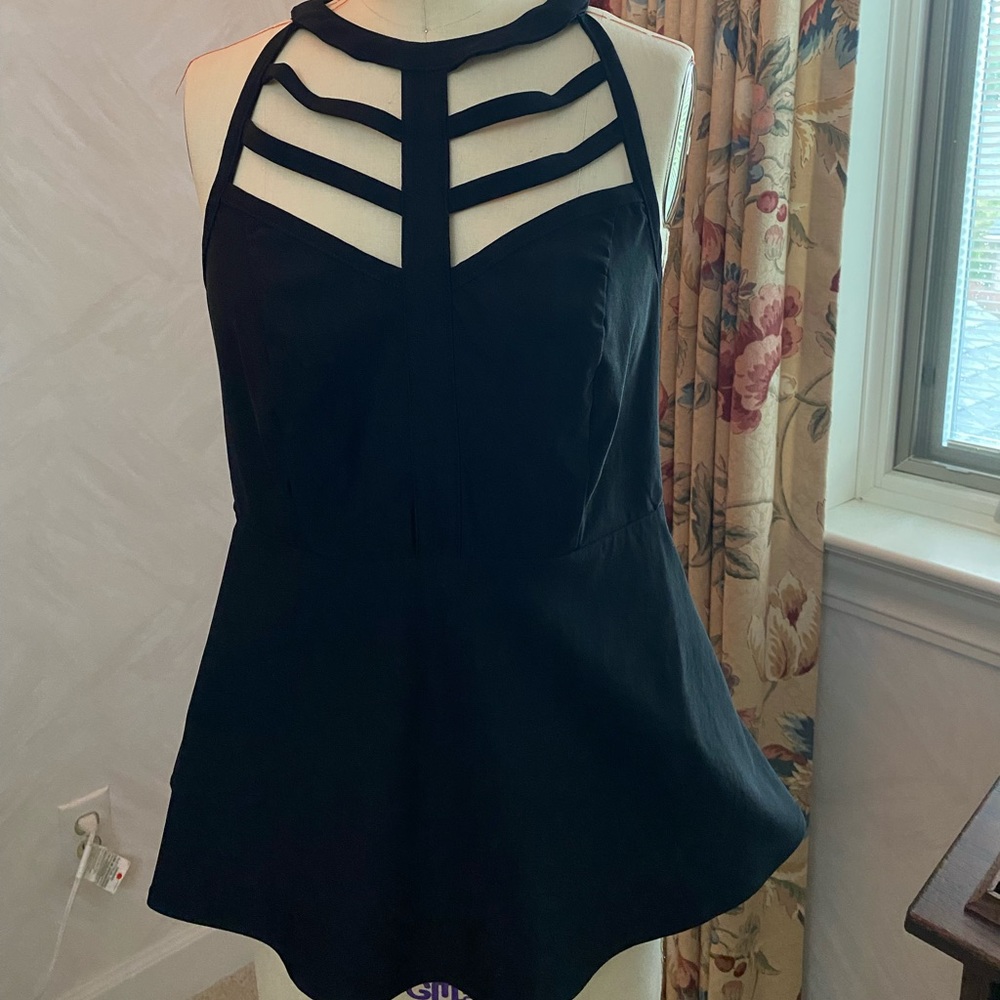 TORRID top